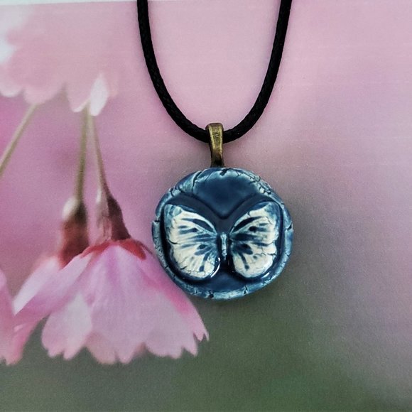 Handmade Ceramic Persian Blue Butterfly Pendant Necklace - Picture 8 of 10